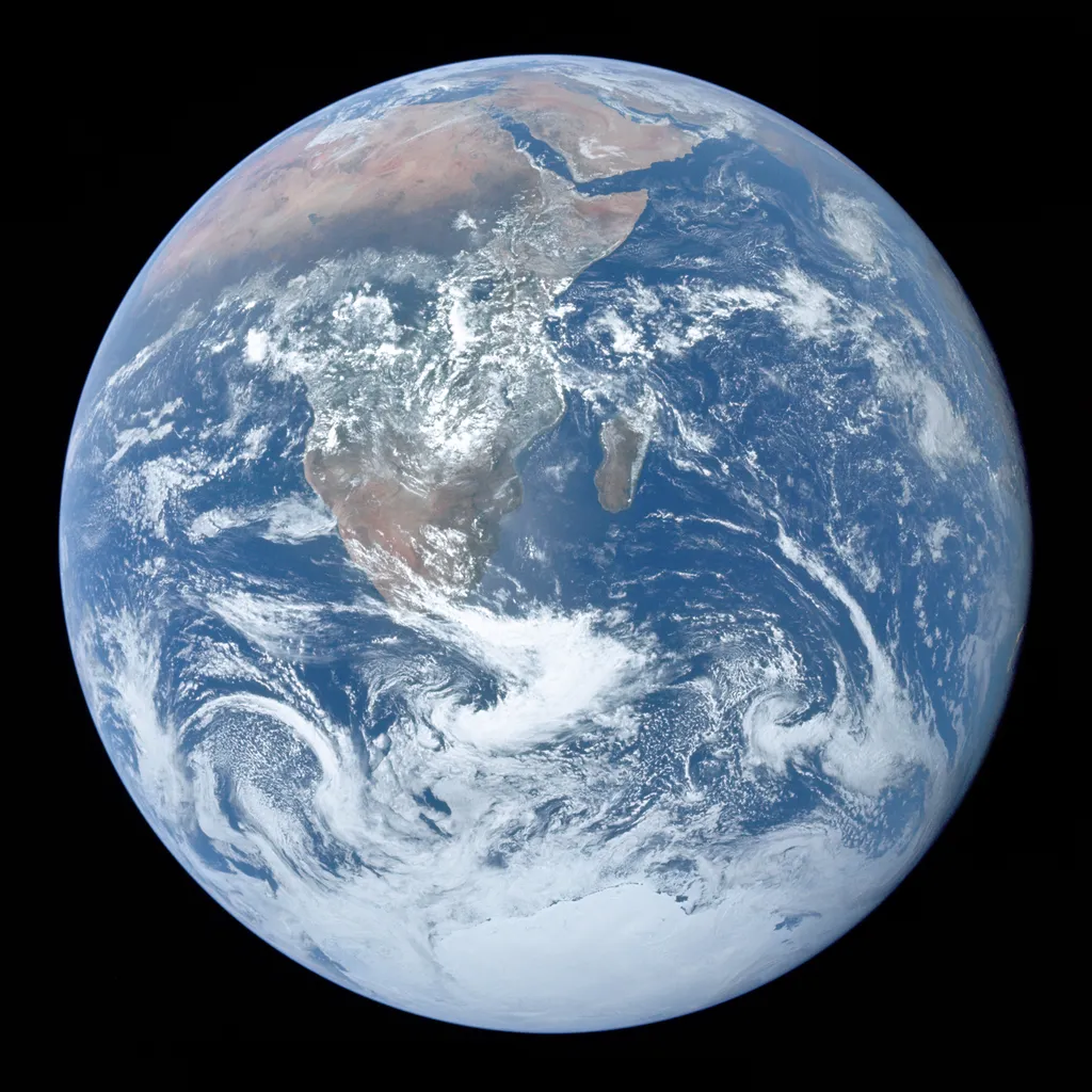 Mapa espacial 3D del sistema solar en tiempo real
